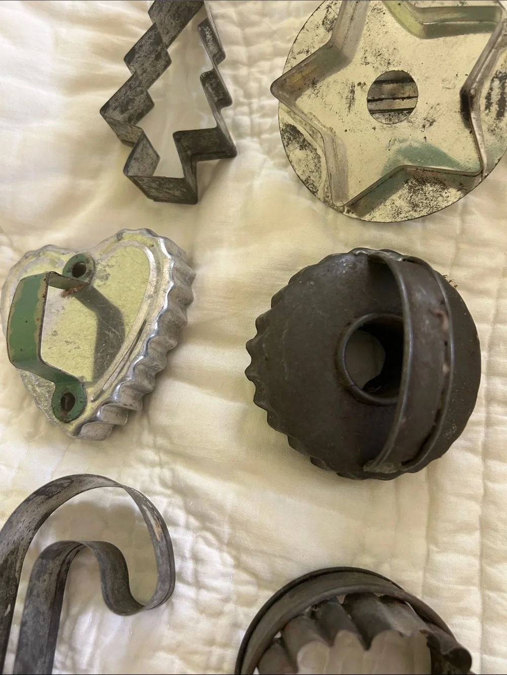 Vintage Metal Cookie Cutter Set - Mixed Shapes in Silver. Green handle.